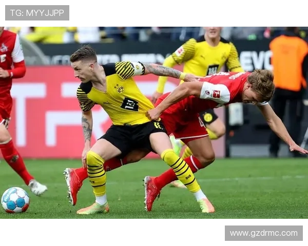 [德甲]凯恩独中三元 拜仁送多特联赛首败.